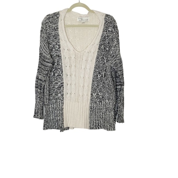 𝅺VINTAGE Havana long sleeve sweater with side splits. - Picture 1 of 5